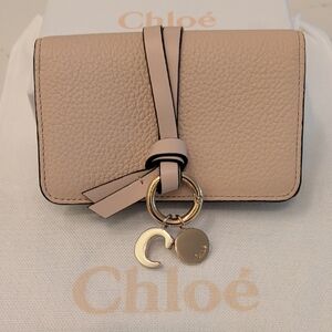 Chloe Alphabet Card Holder in Cement Pink